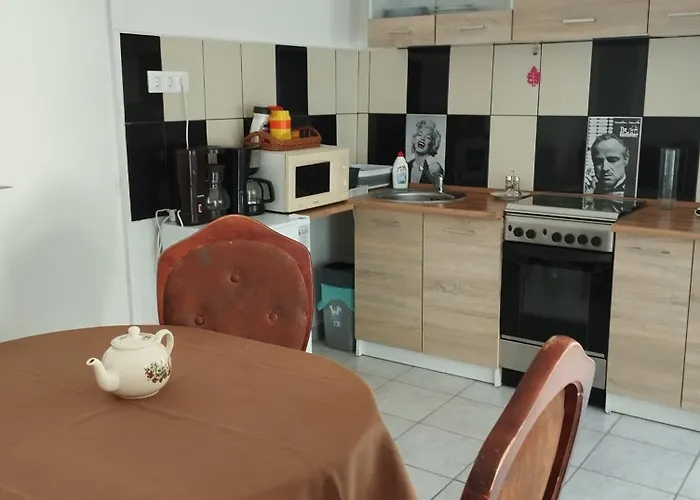 Tifani Ferienhaus *